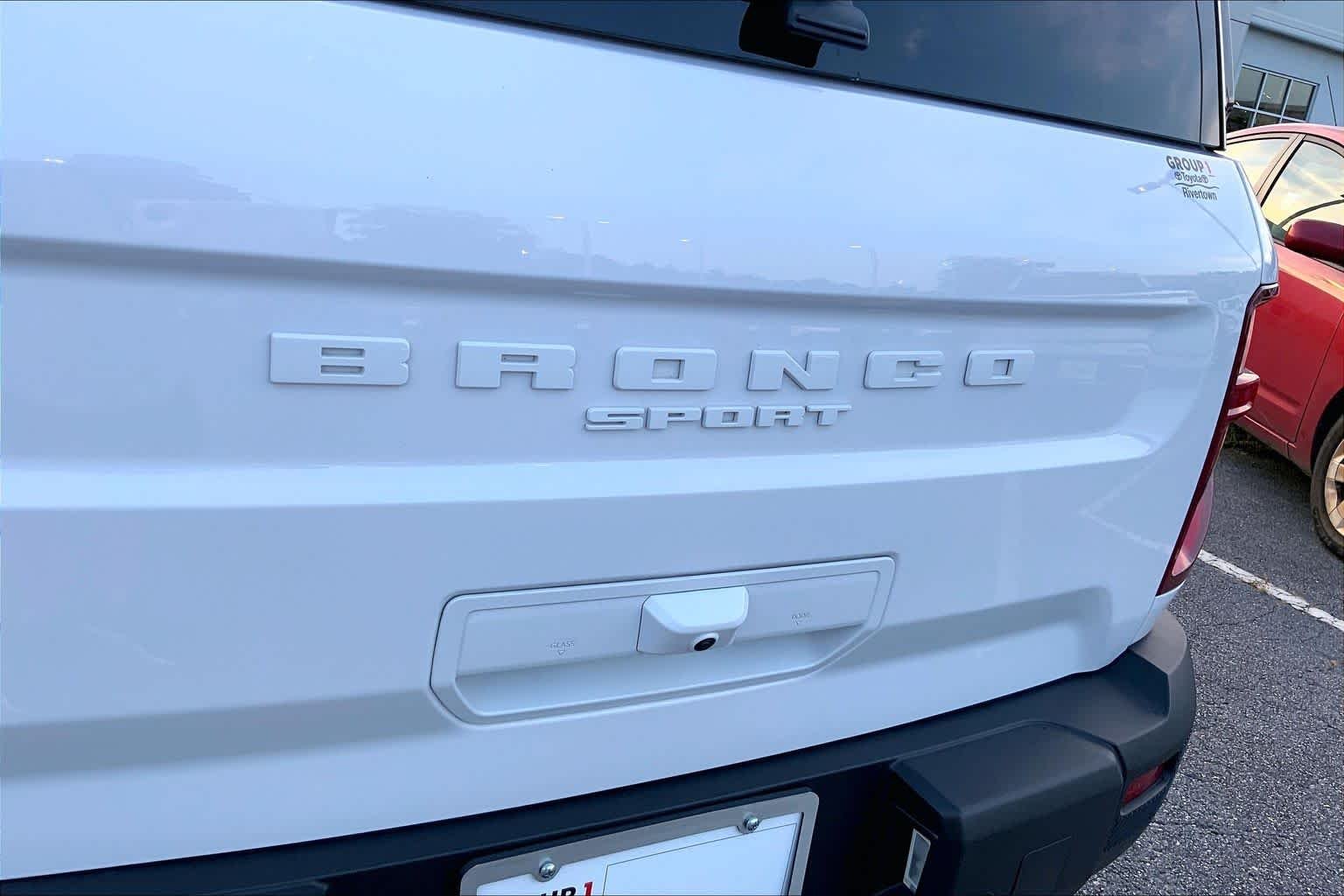 Used 2025 Oxford White Ford Outer Banks image 9