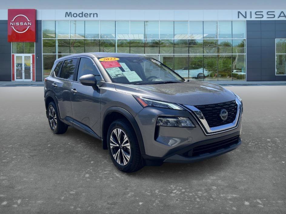 Used 2023 Gun Metallic Nissan SV image 3