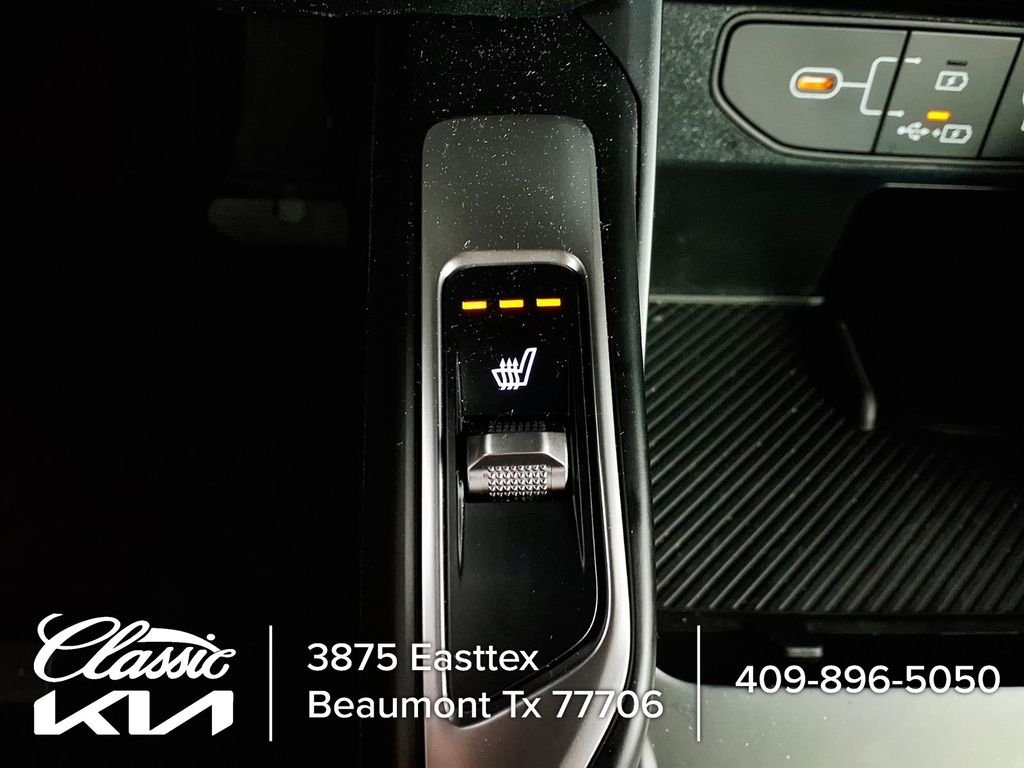 Used 2026 Black Kia EX image 17