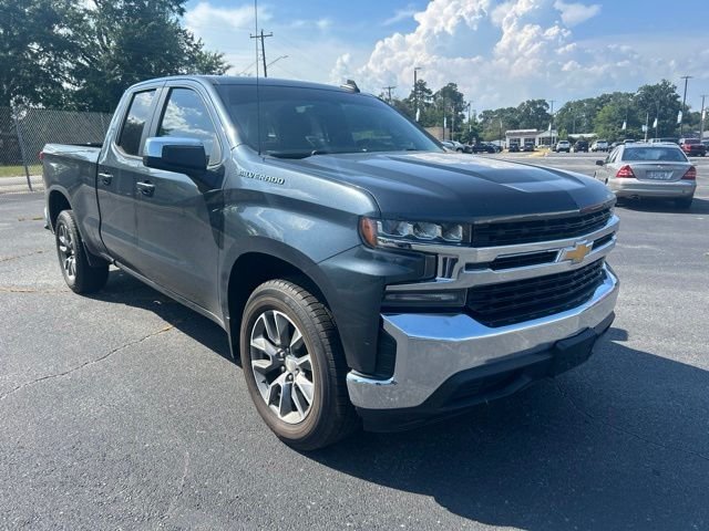 Used 2020 Gray Chevrolet LT image 6