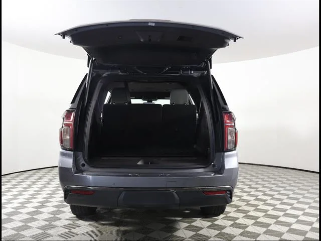 2021 Chevrolet Suburban Z71 - Photo 18