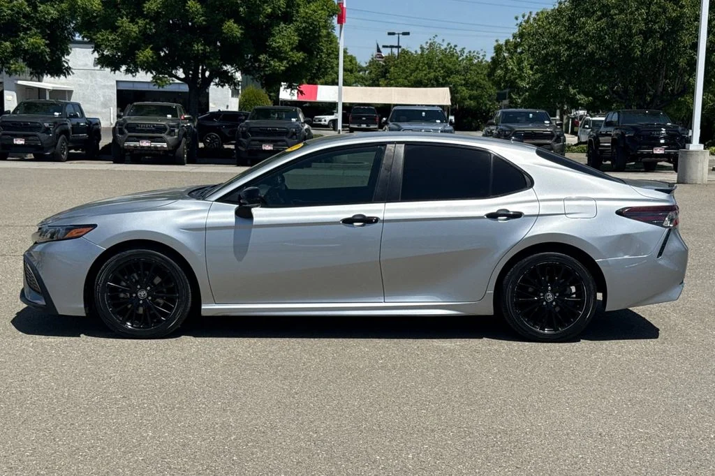Used 2022 Silver Toyota SE Nightshade image 10