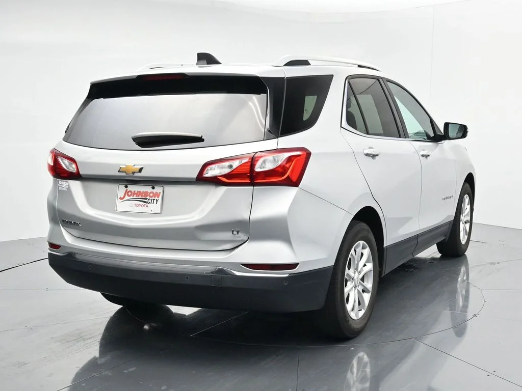 Used 2018 Silver Chevrolet LT image 5