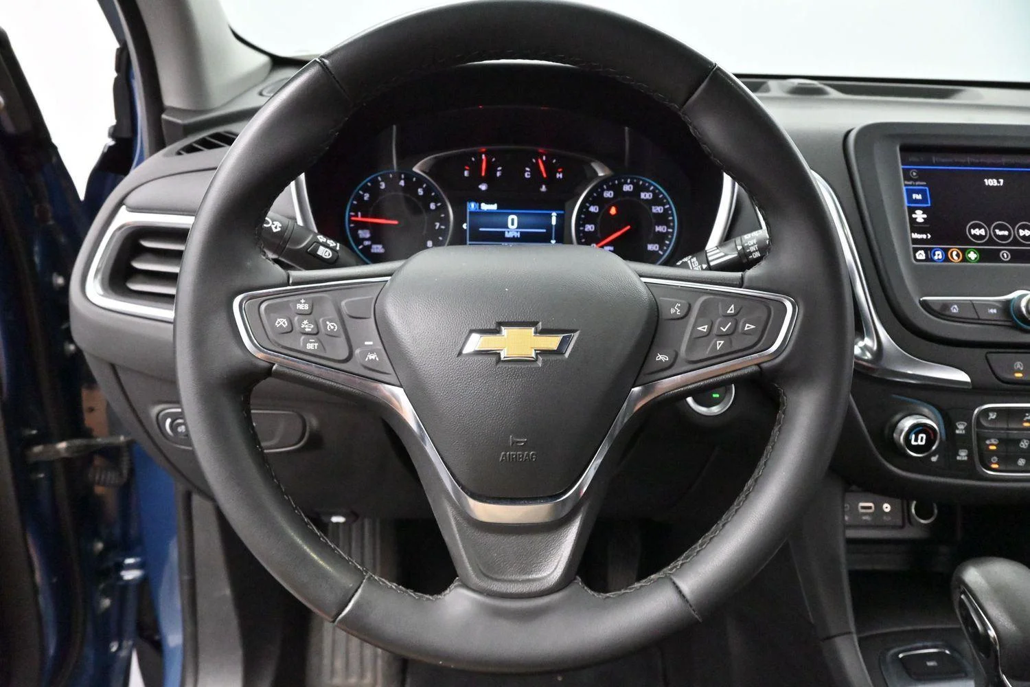 Used 2024 Lakeshore Blue Metallic Chevrolet LT image 15