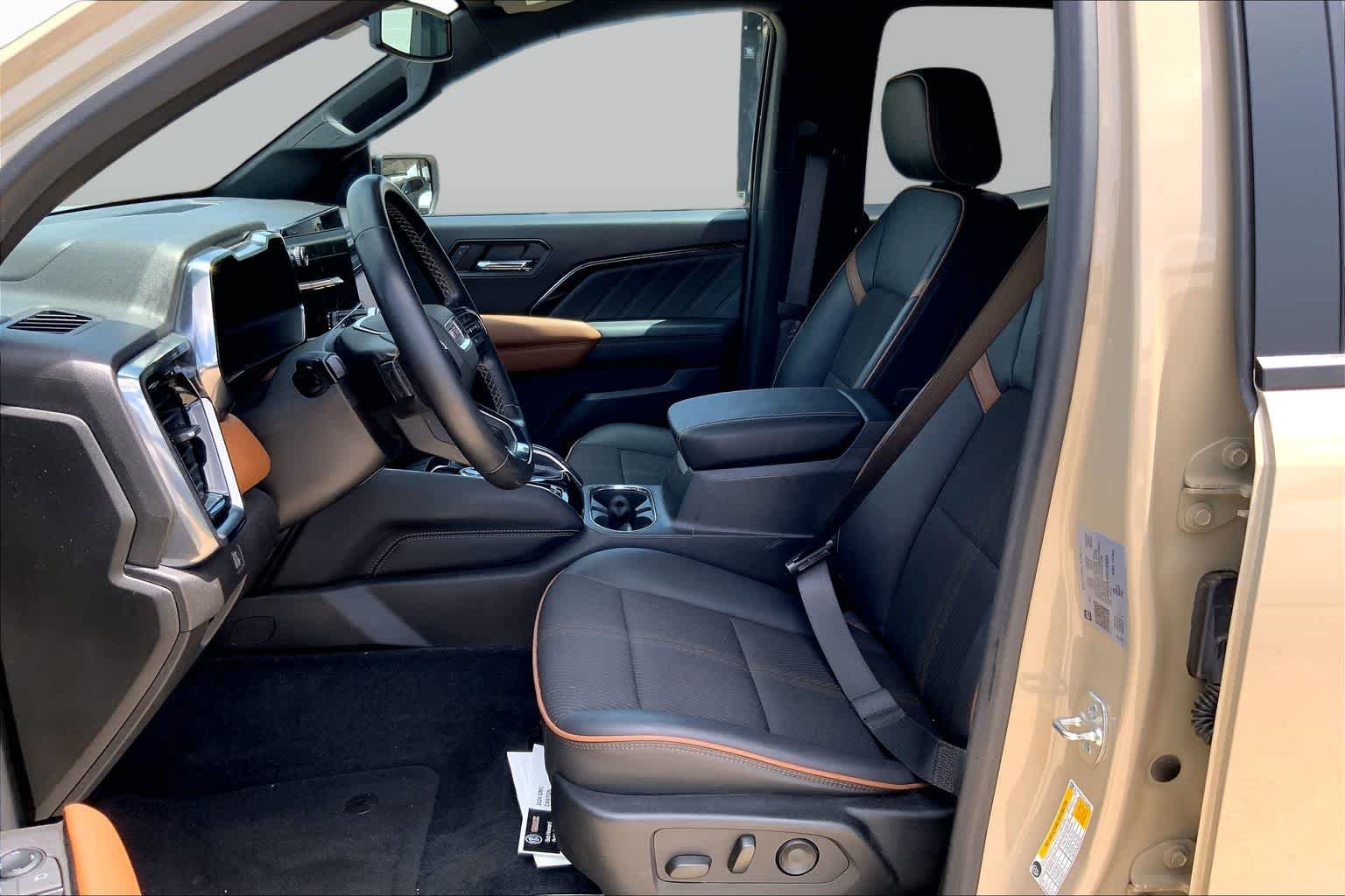 Used 2024 Desert Sand Metallic GMC 4WD AT4 image 8