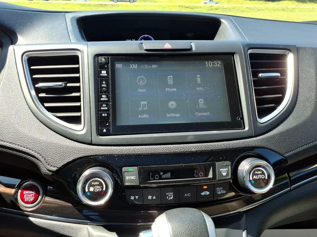 Used 2016 White Honda Touring image 44