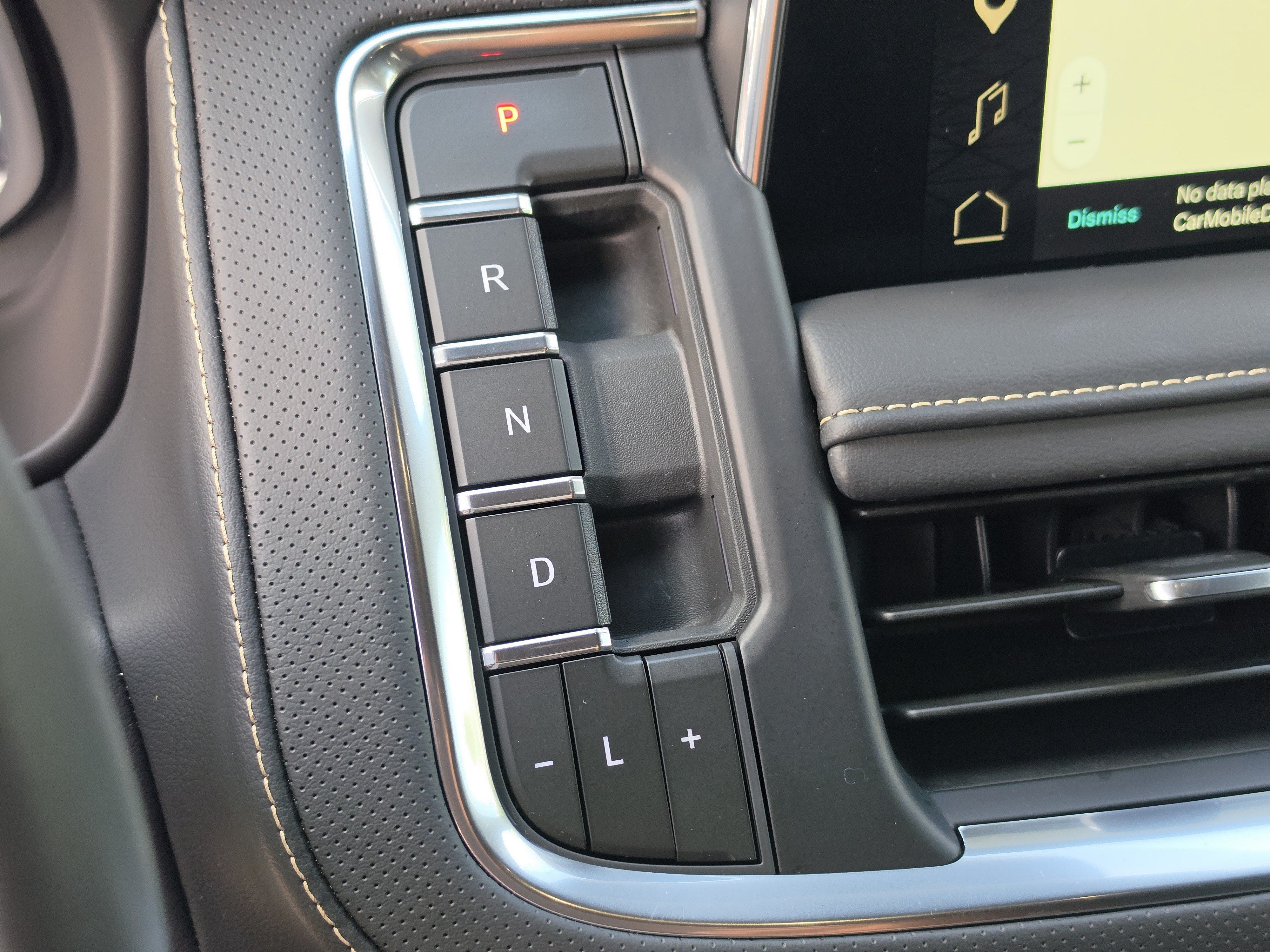 Used 2023 Onyx Black GMC SLT image 33
