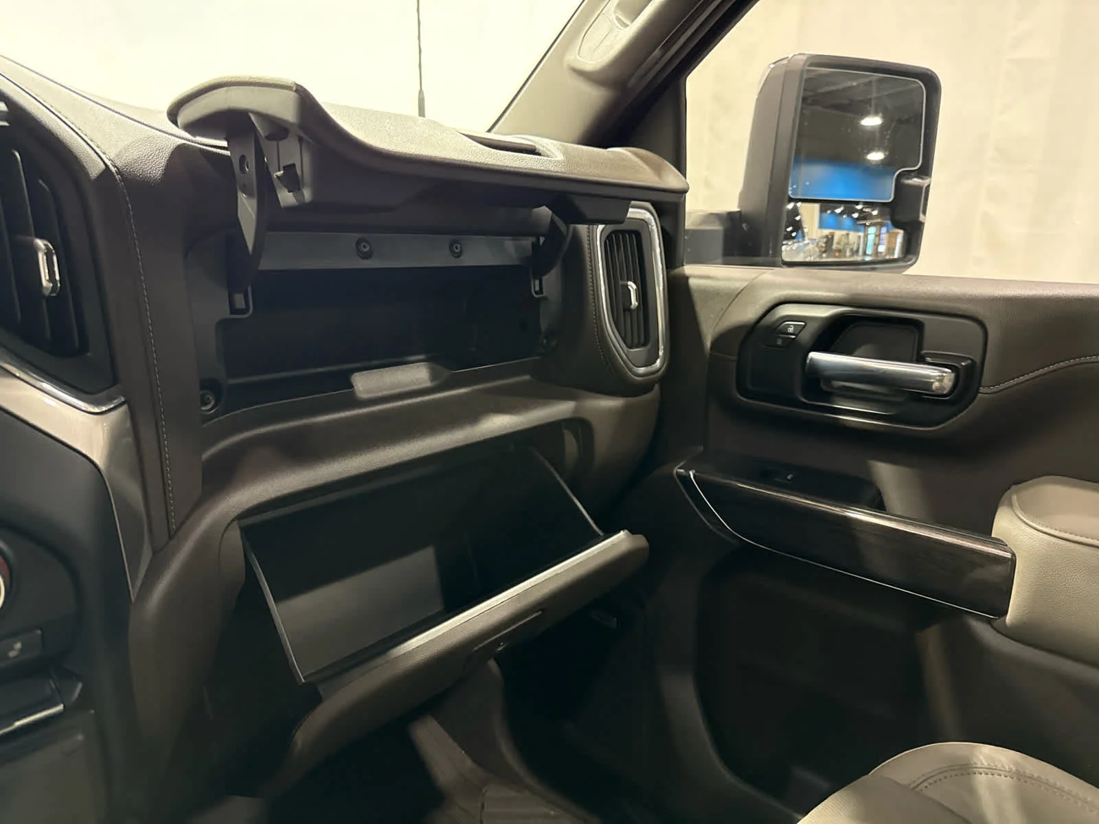 Certified Used 2020 SILVER ICE METALLIC Chevrolet LTZ image 20