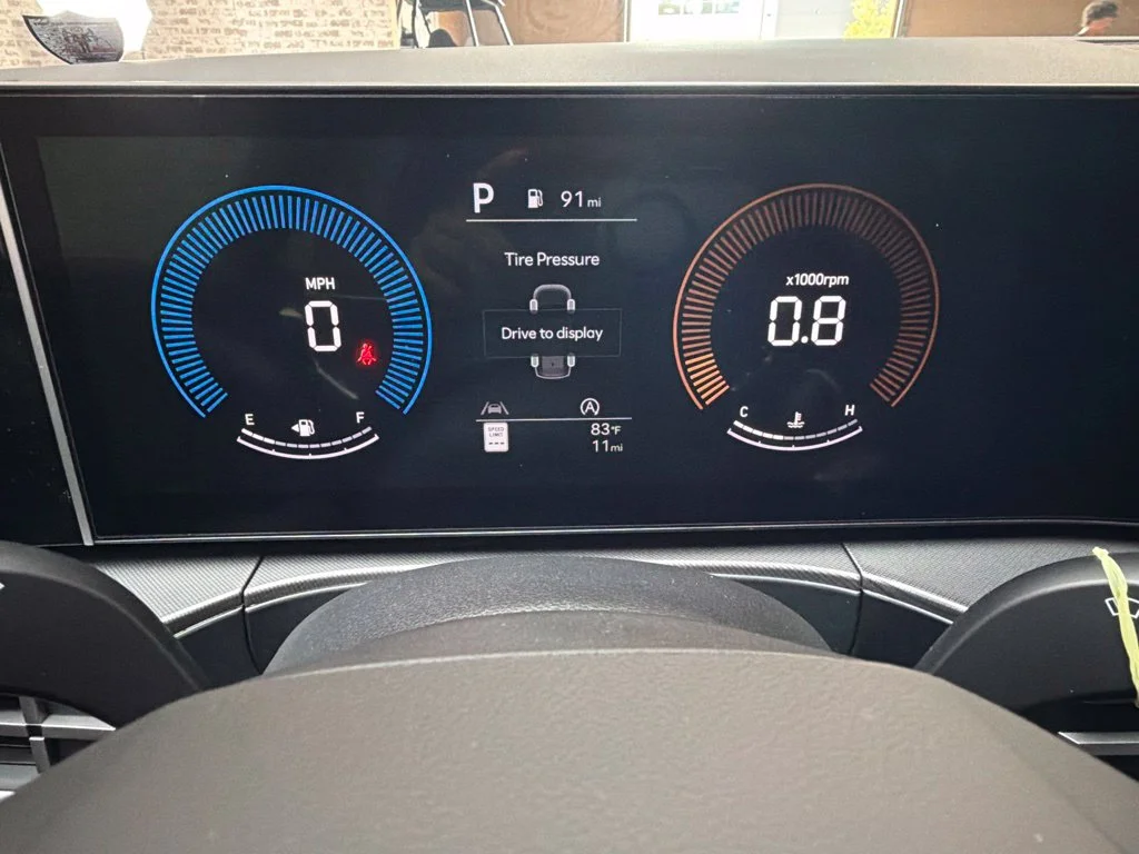 New 2027 Serenity White Hyundai SE image 30