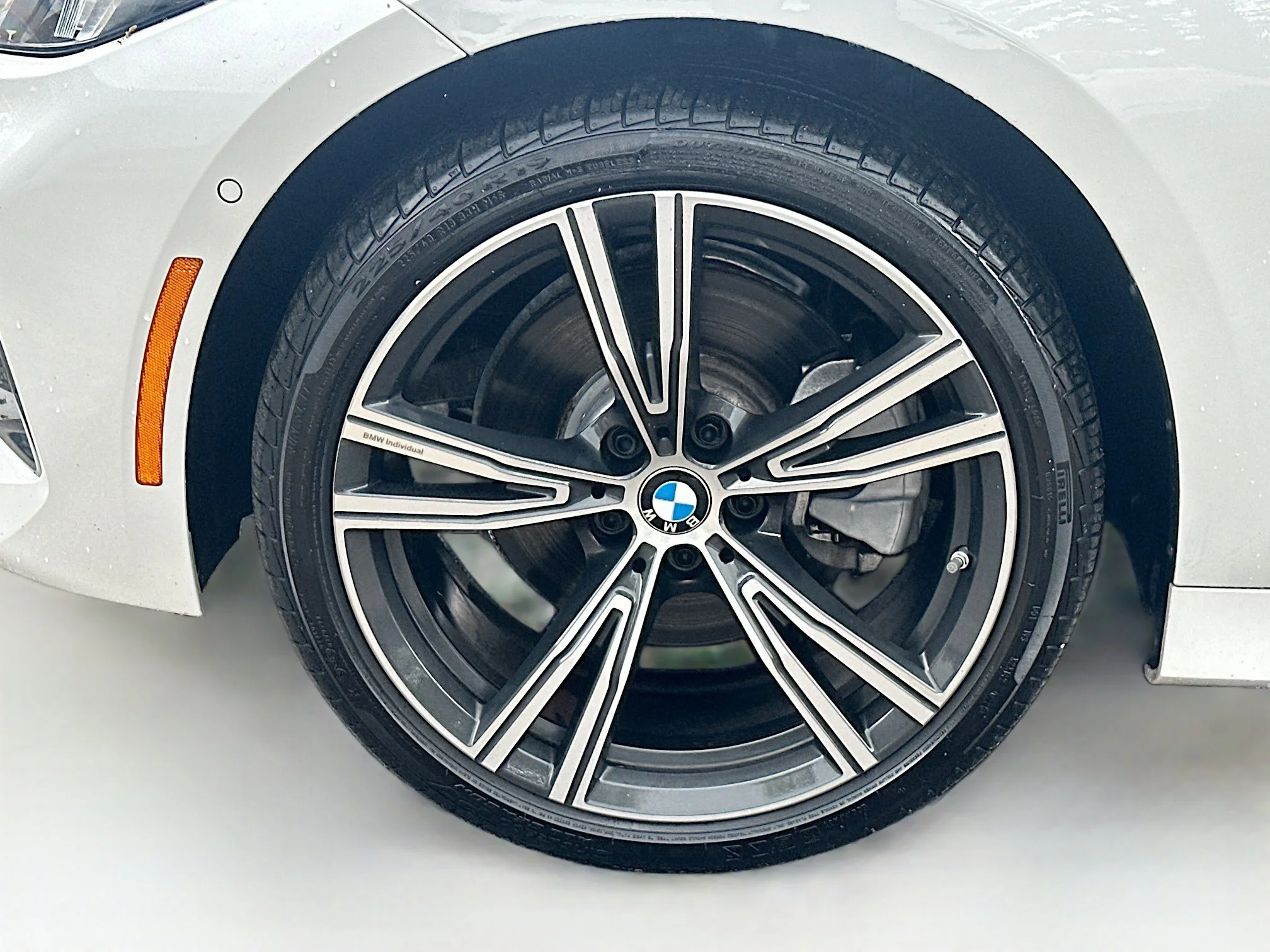 2024 BMW 3 Series 330i - Photo 36