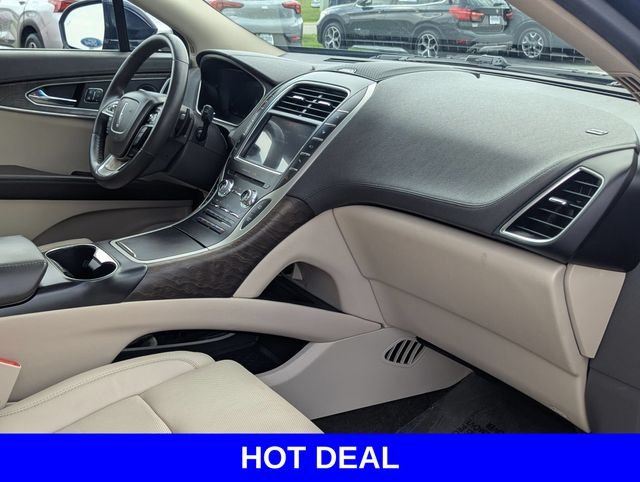 Used 2020 Blue Lincoln Reserve image 27
