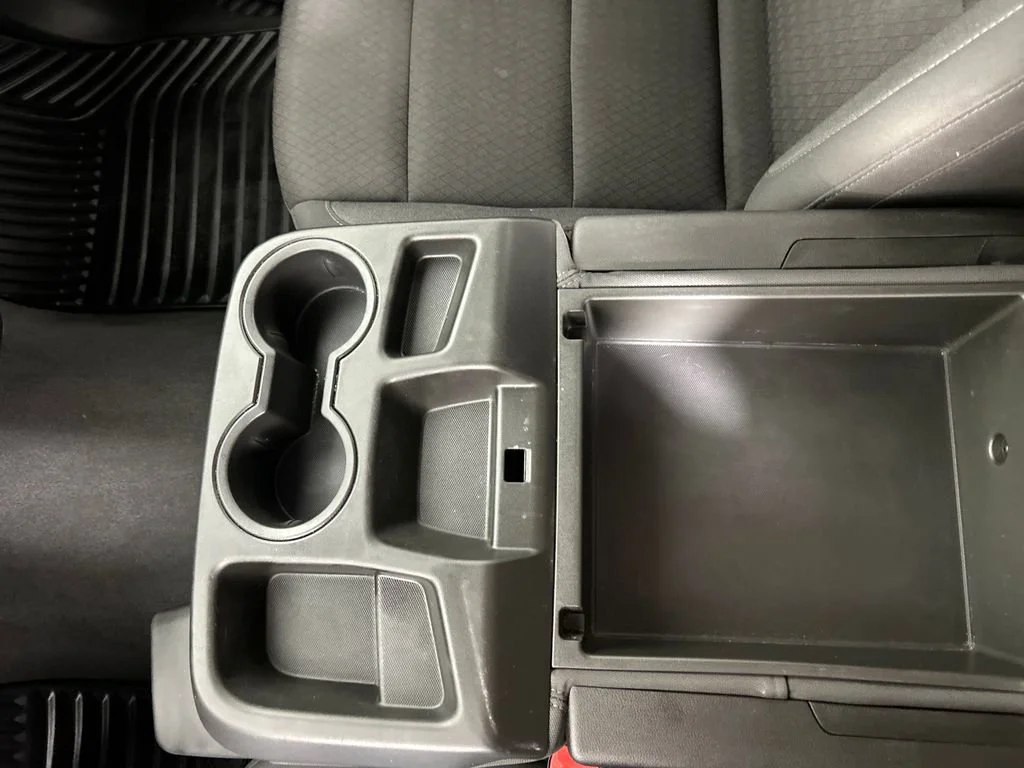 Used 2024 Summit White Chevrolet Custom image 17