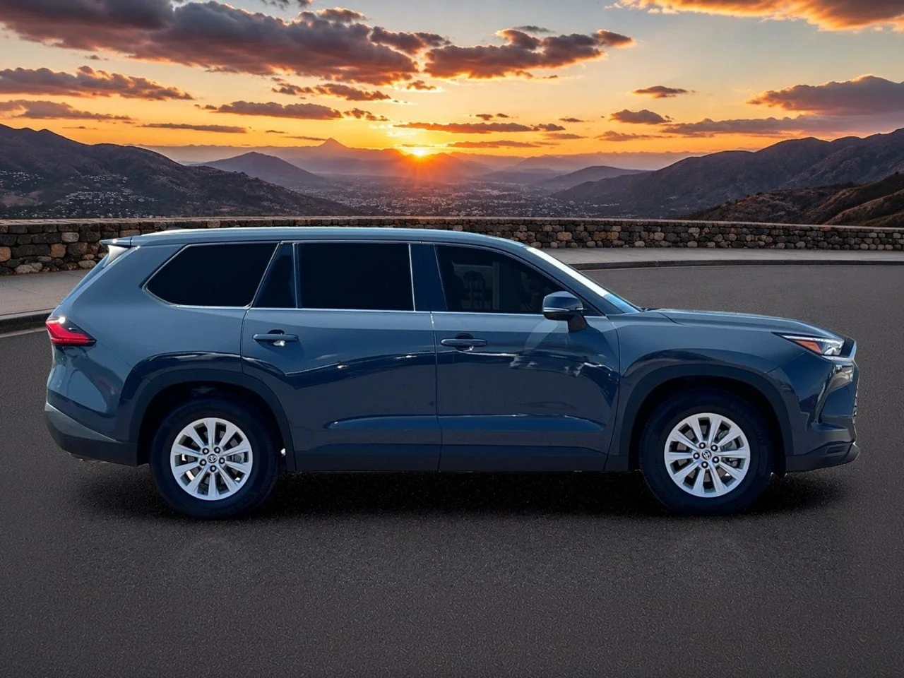 Used 2024 Storm Cloud Toyota XLE image 5