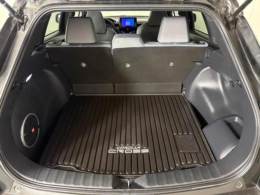 Used 2023 Black Toyota Hybrid SE image 33