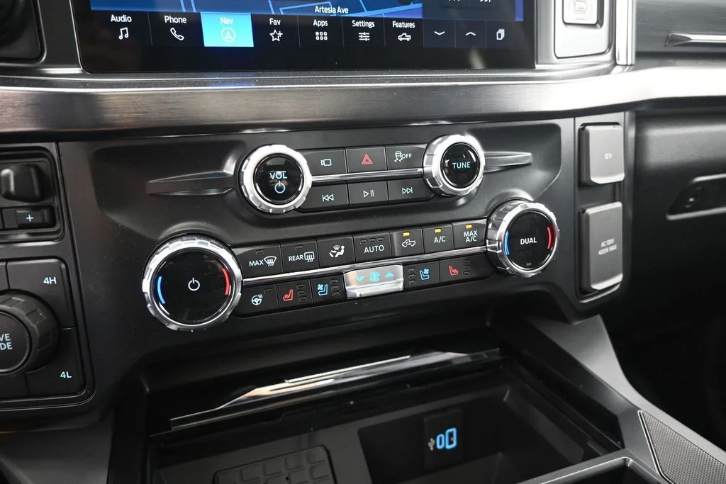 New 2026 Carbonized Gray Metallic Ford Lariat image 17