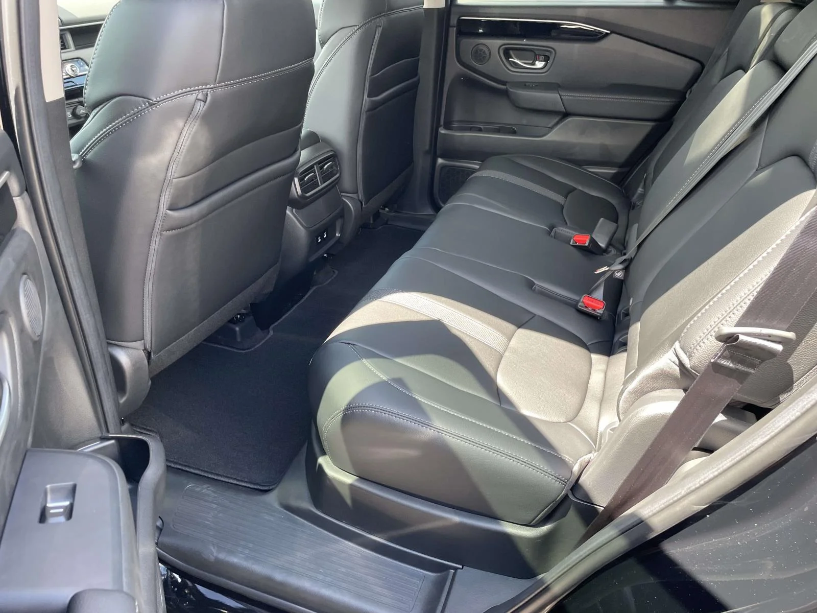 New 2026 Crystal Black Pearl Honda RTL AWD image 6