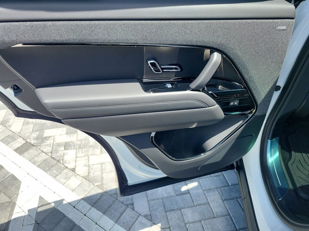 New 2026 Fuji White Land Rover Dynamic SE image 22