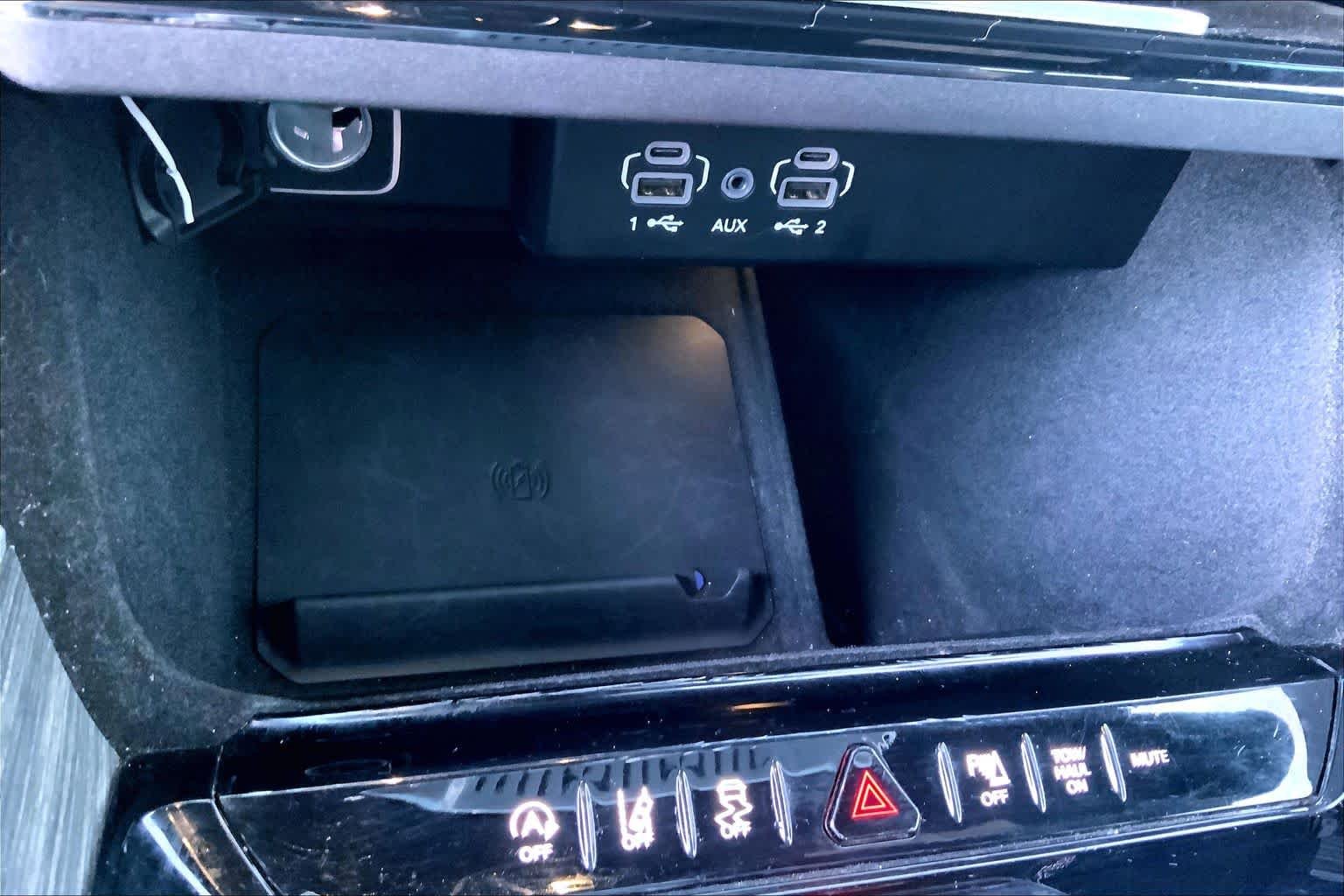 Used 2022 Baltic Gray Metallic Clearcoat Jeep Series III image 35