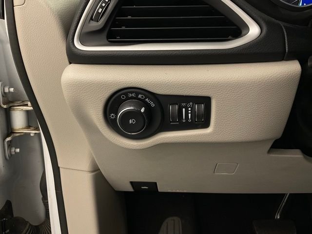 Used 2023 White Chrysler Touring L image 14