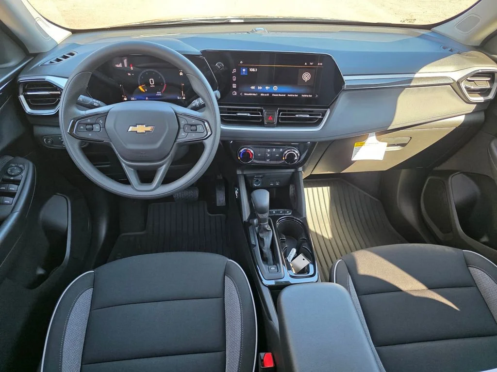 New 2026 Mosaic Black Metallic Chevrolet LT image 16