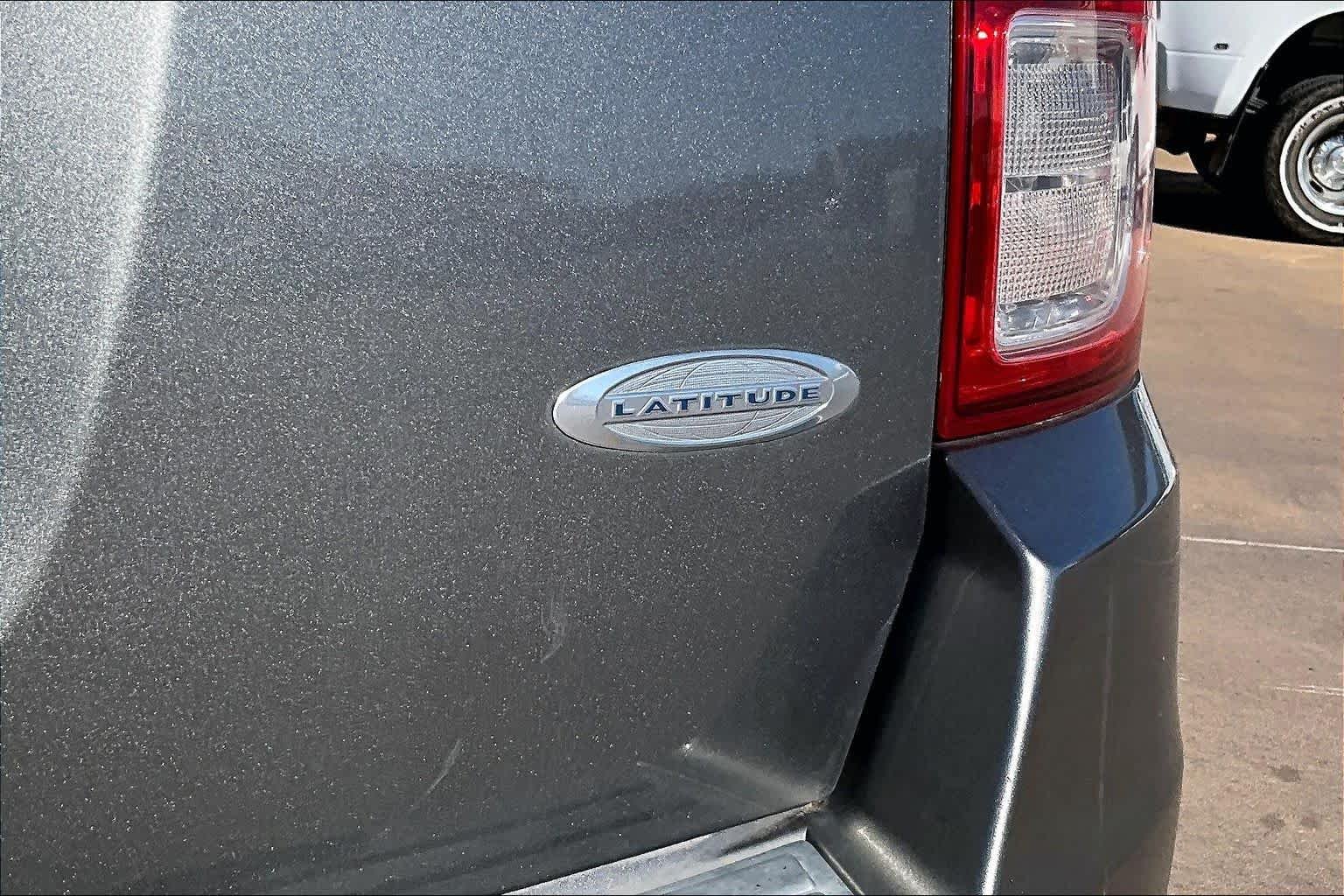 Used 2011 Brilliant Black Crystal Pearl Jeep Latitude image 28