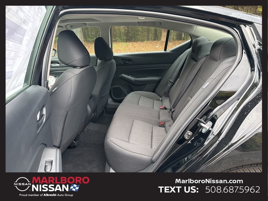 2025 Nissan Altima SV - Photo 14