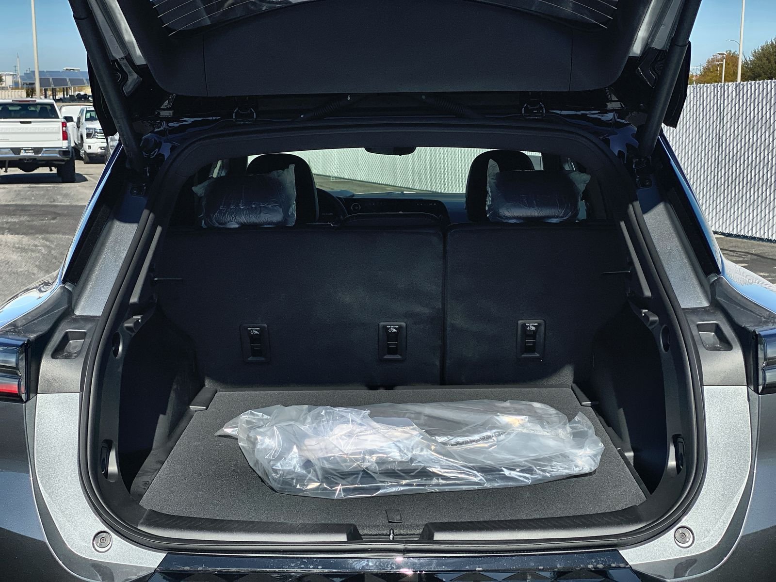 2026 Chevrolet Equinox EV RS - Photo 81