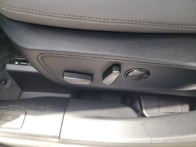 New 2026 Azure Gray Metallic Ford Badlands image 20