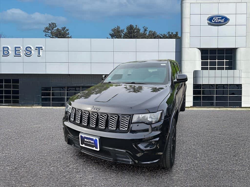 2017 Jeep Grand Cherokee Altitude 4WD's photo