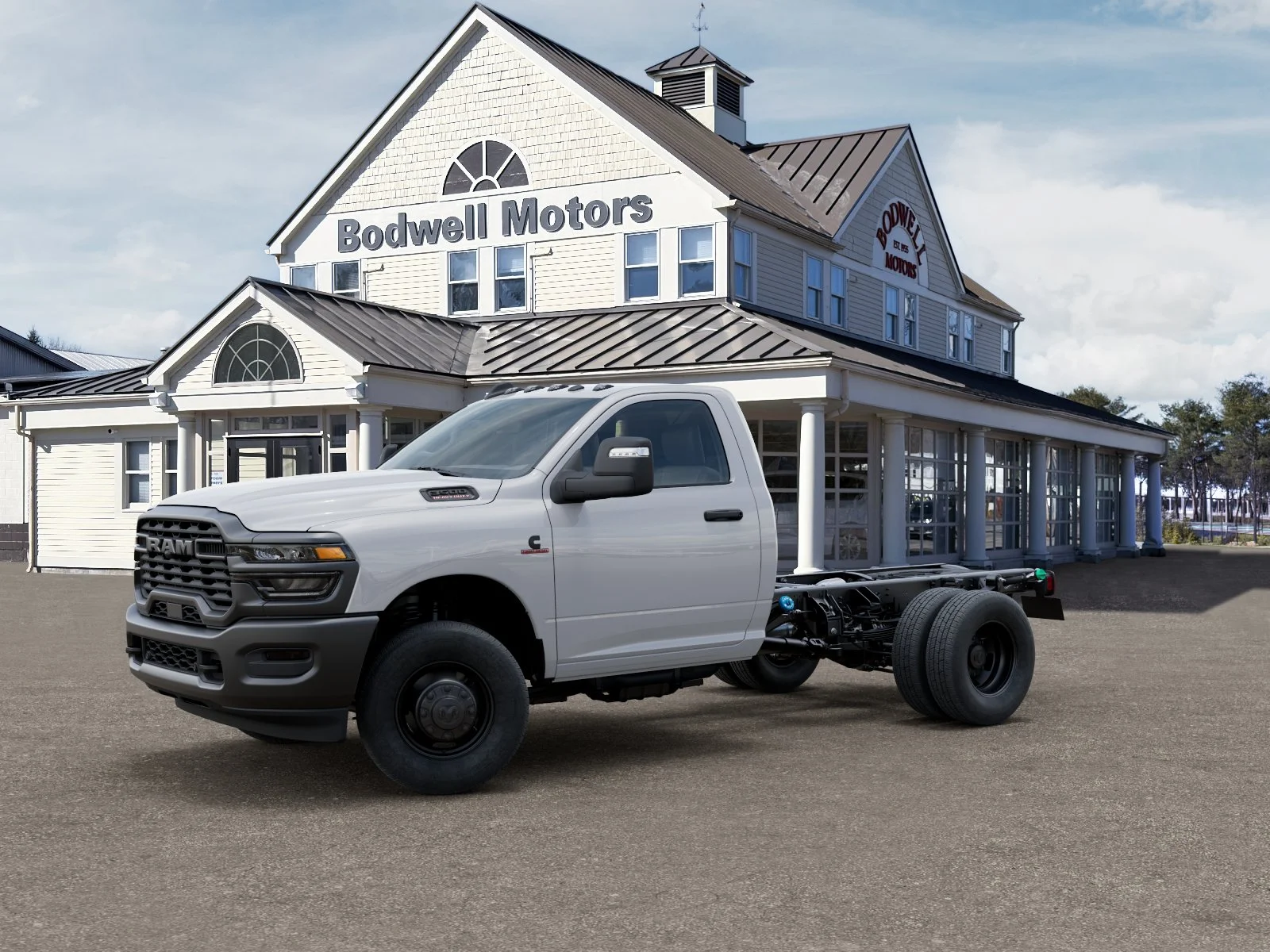 New 2026 Bright White Clear-Coat Exterior Paint RAM Tradesman 4WD Reg Cab 60" CA 143.5" WB image 28