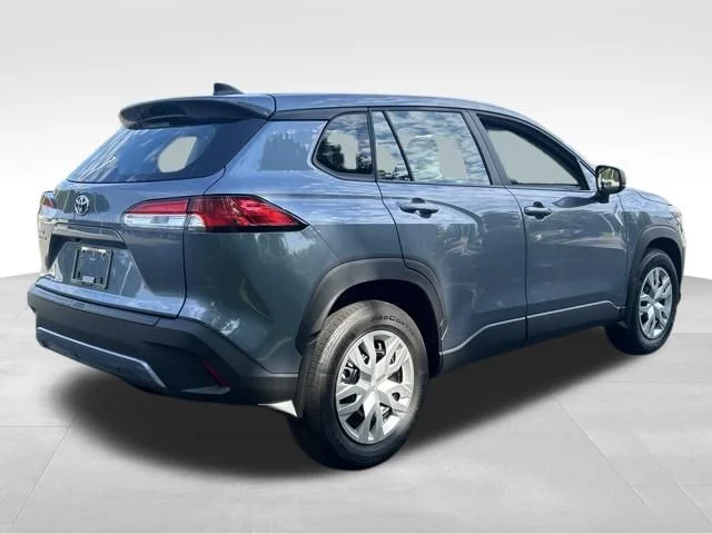 Used 2025  Toyota L image 5