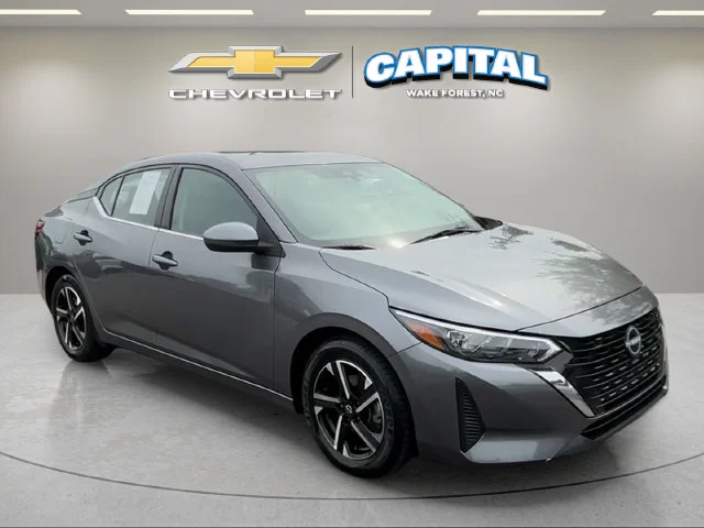 Used 2025 Gray Nissan SV image 7