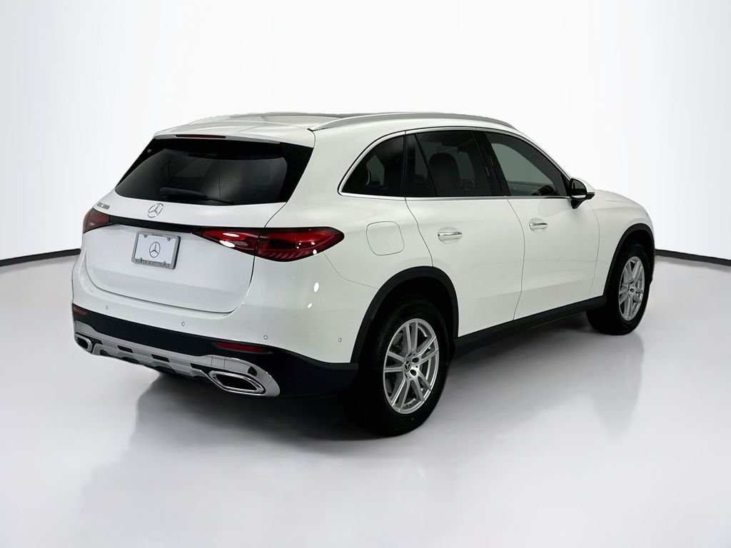 New 2027 Polar White Mercedes-Benz GLC 300 image 5