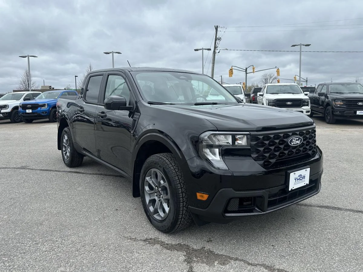 New 2026 Black Ford XLT image 3