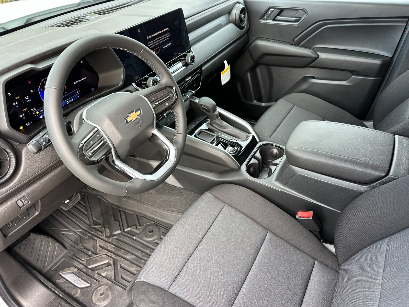 2026 Chevrolet Colorado WT view 9