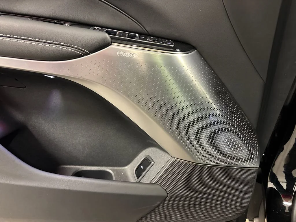 2025 Cadillac LYRIQ Luxury 2 - Photo 28