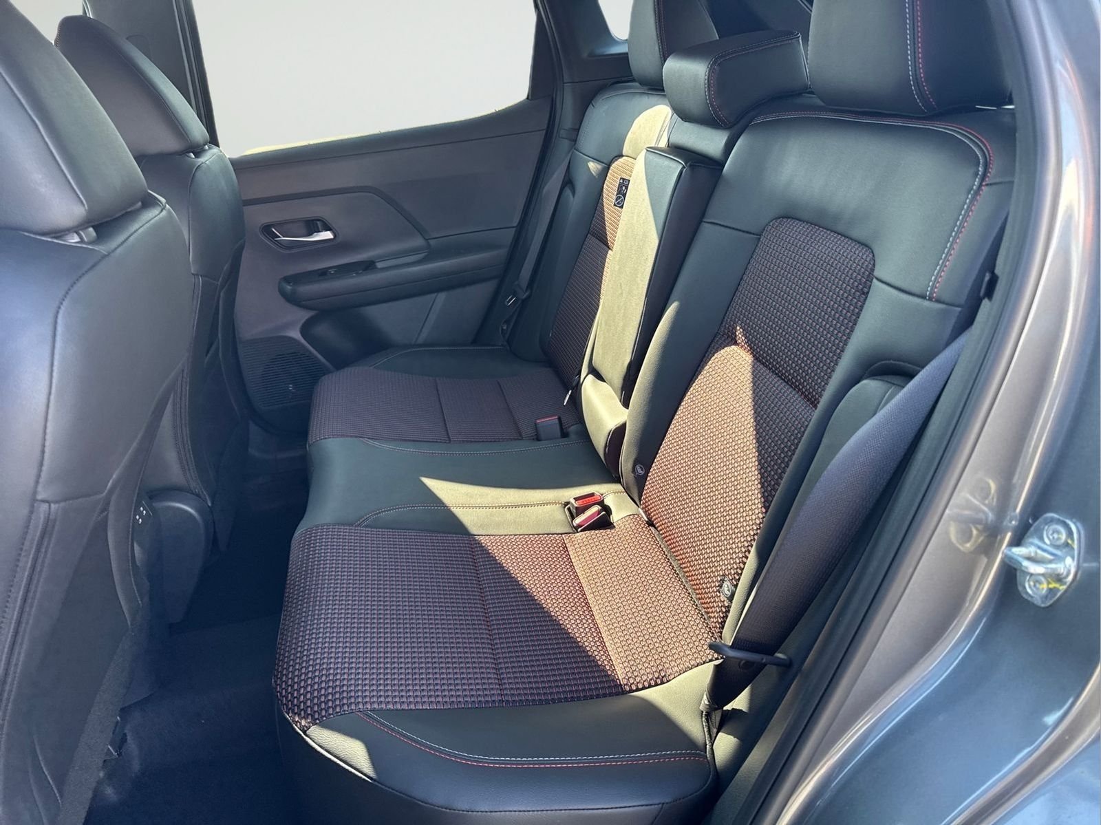 2026 Nissan KICKS SR - Photo 23