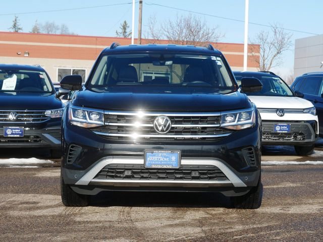 Used 2022 Volkswagen Atlas SE w/Tech with VIN 1V2HP2CA0NC501019 for sale in Inver Grove Heights, Minnesota
