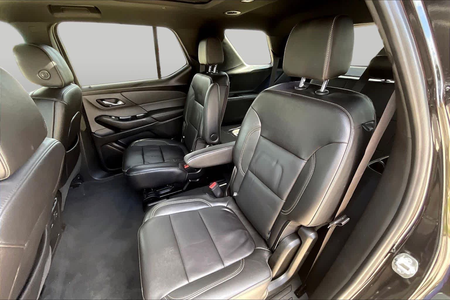 Used 2023 Mosaic Black Metallic Chevrolet LT Leather image 21