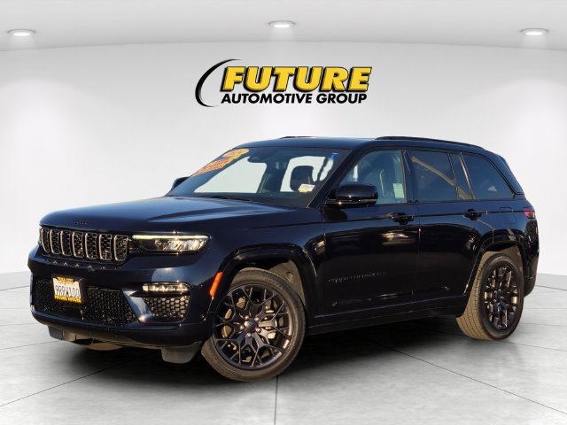 Used 2024 Black Jeep Summit image 8
