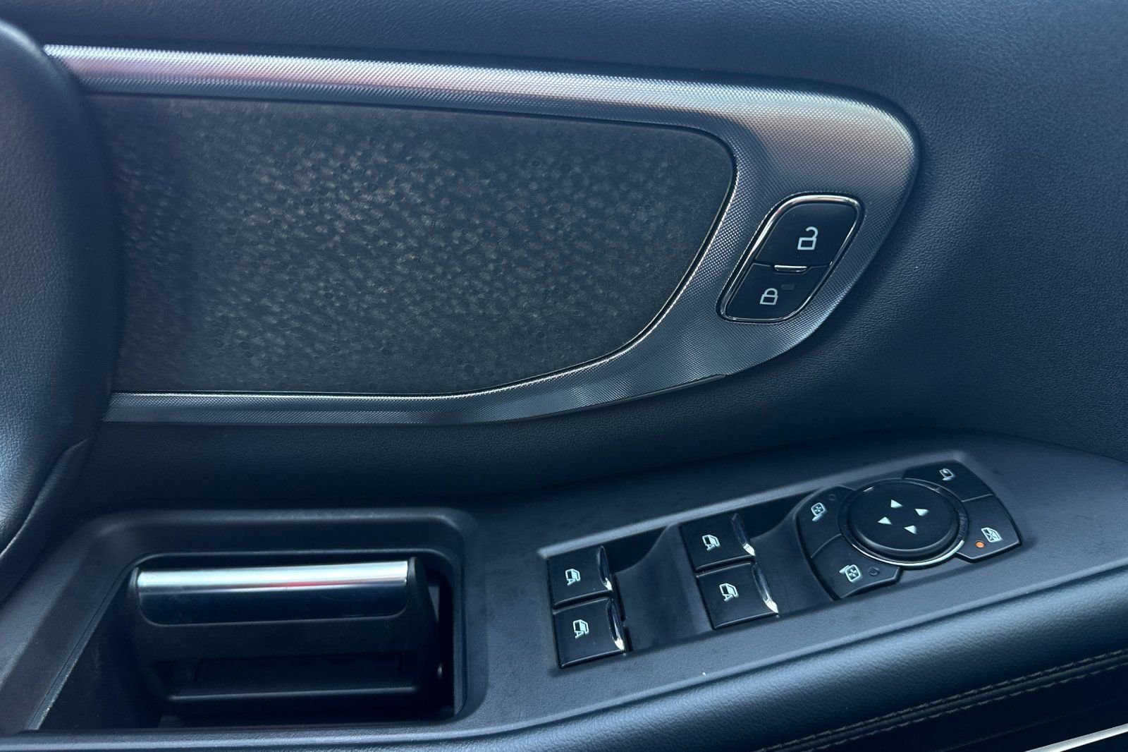 Used 2025 Gray Ford Tremor image 11
