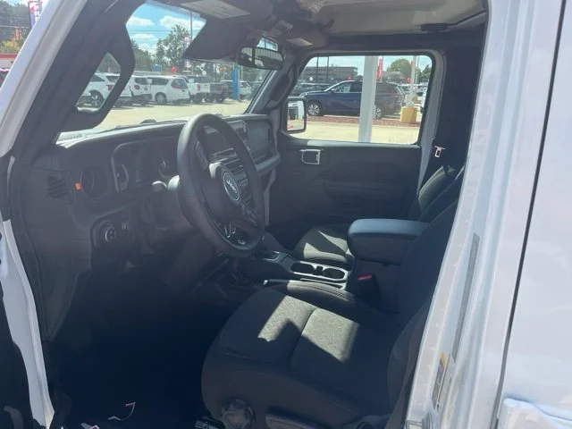 Used 2026 White Jeep Mojave image 6