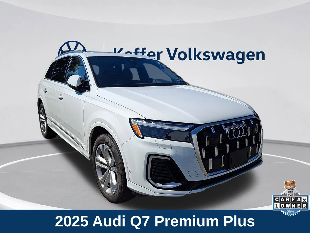 2025 Audi Q7 Premium Plus