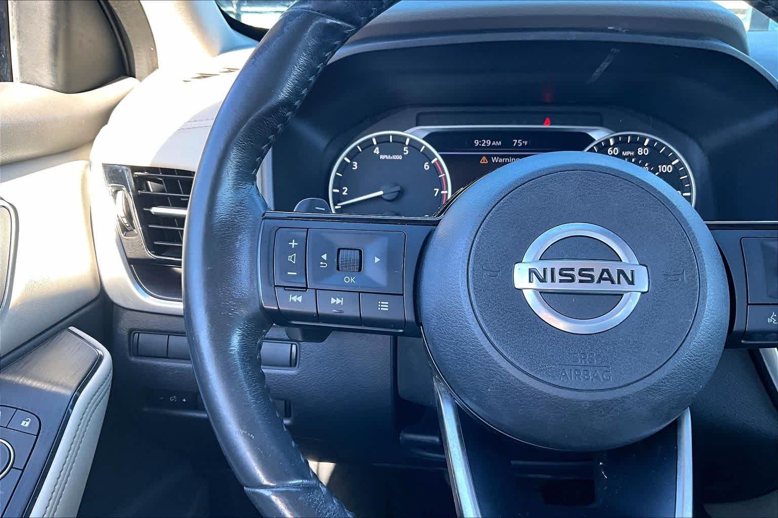 Used 2021 Scarlet Ember Tintcoat Nissan SL image 20