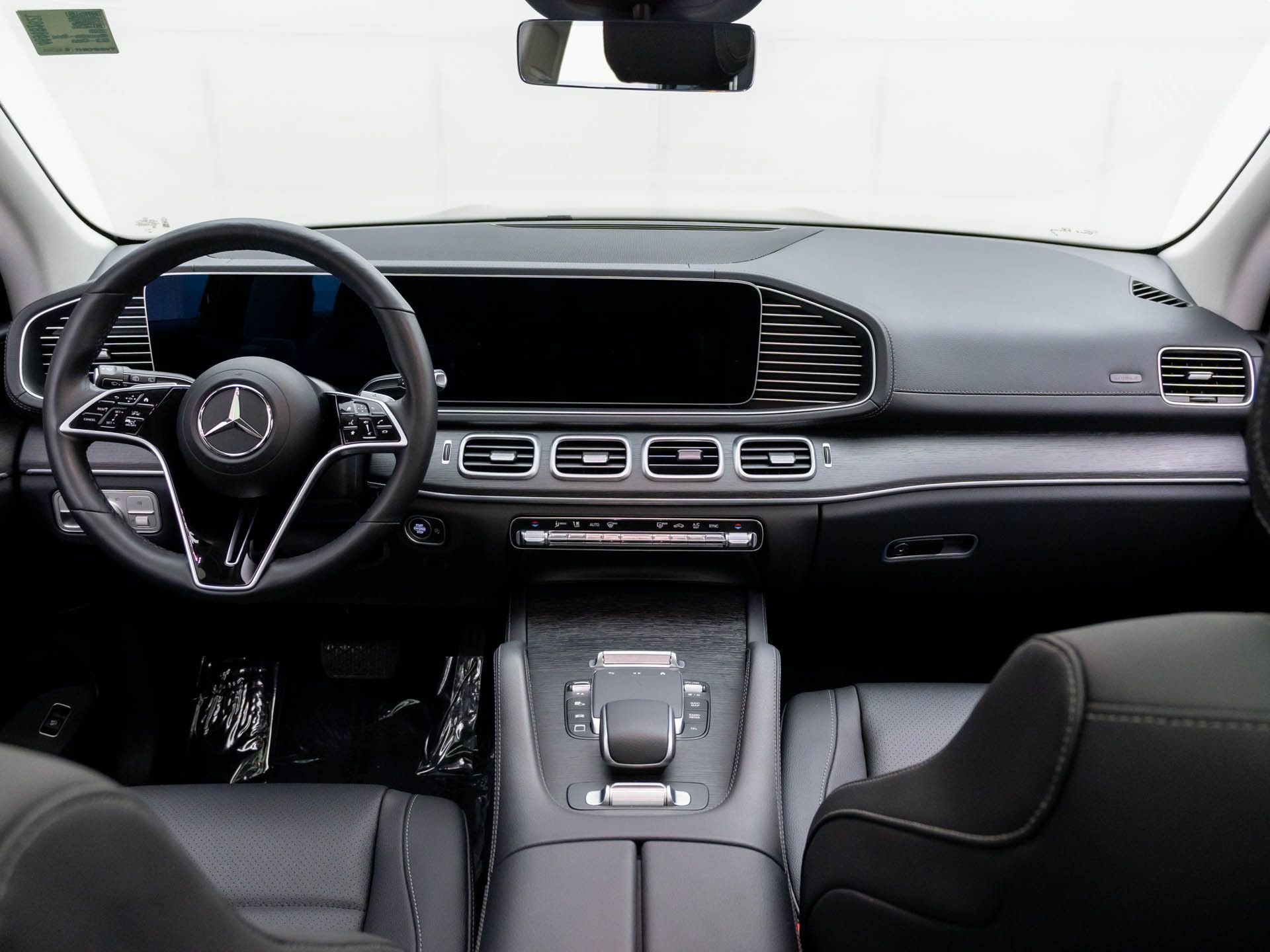 New 2026 Black Mercedes-Benz GLS 450 image 9