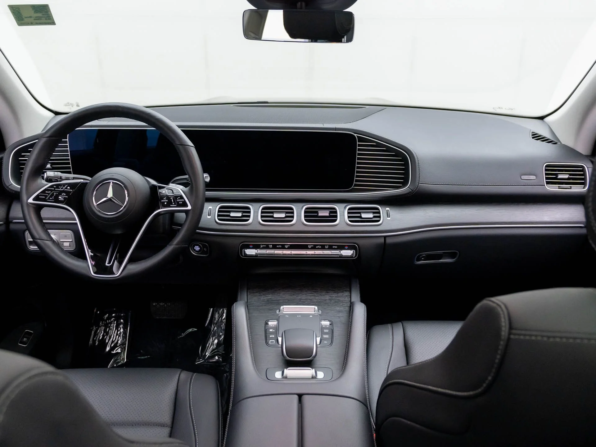 New 2026 Black Mercedes-Benz GLS 450 image 9