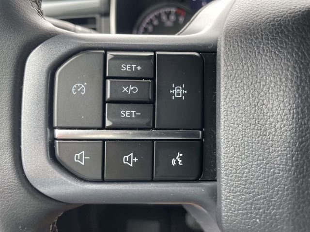 Used 2023 Silver Ford XLT image 15