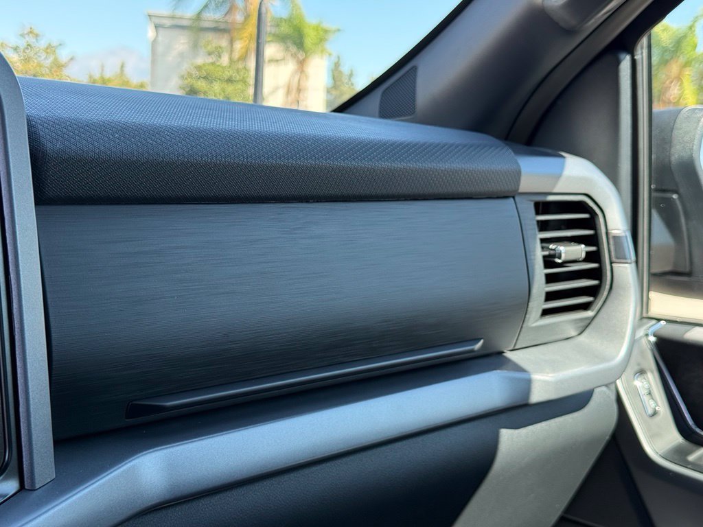 New 2026 Agate Black Metallic Ford XLT image 8