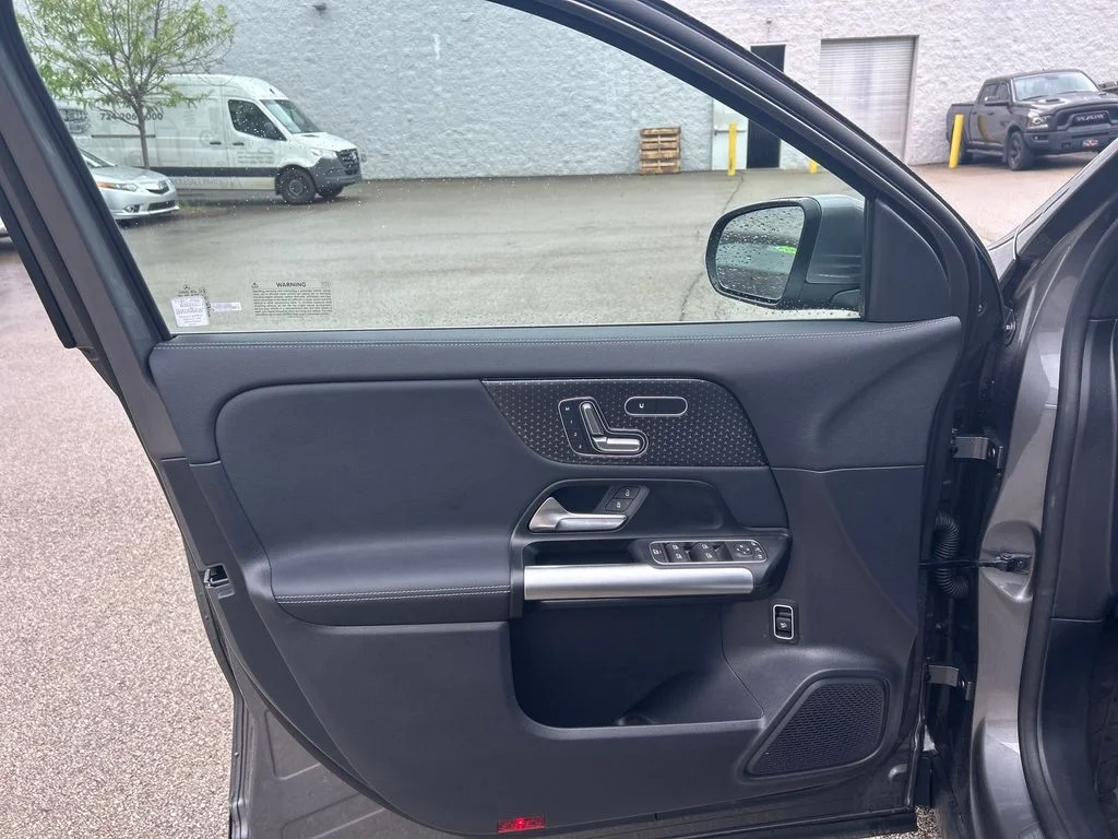 Used 2026 Gray Mercedes-Benz GLA 250 image 10