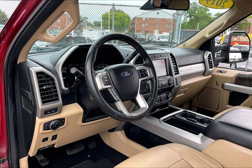 Used 2019 Ruby Red Metallic Ford Lariat image 13